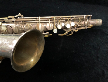 Photo Vintage Conn Art Decco 'Transitional' Alto Sax in Original Silver Plate, Serial #247074